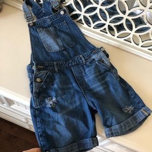 Gap jean shorts overalls